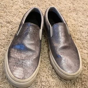 ISO Vans classic slip on disco python